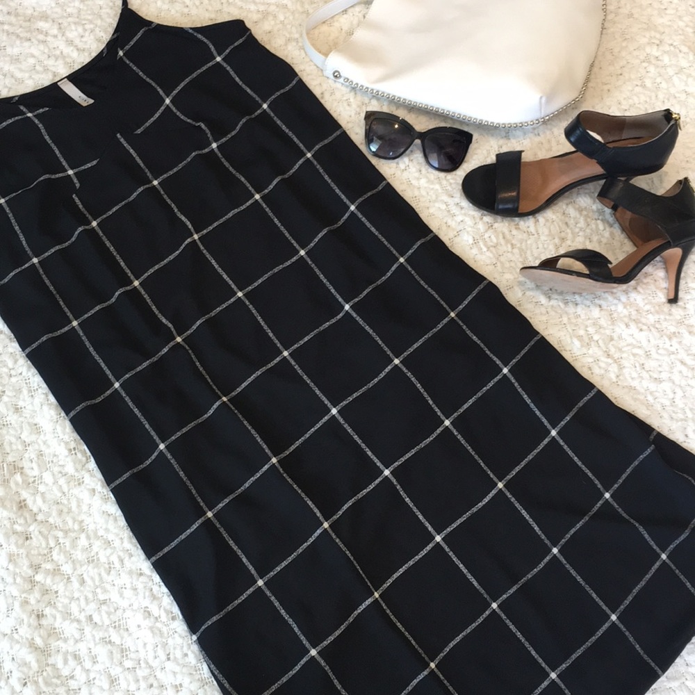 NWT Gilli  Maxi Checked Dress / Jumper w/Side Slit - Picture 12 of 16